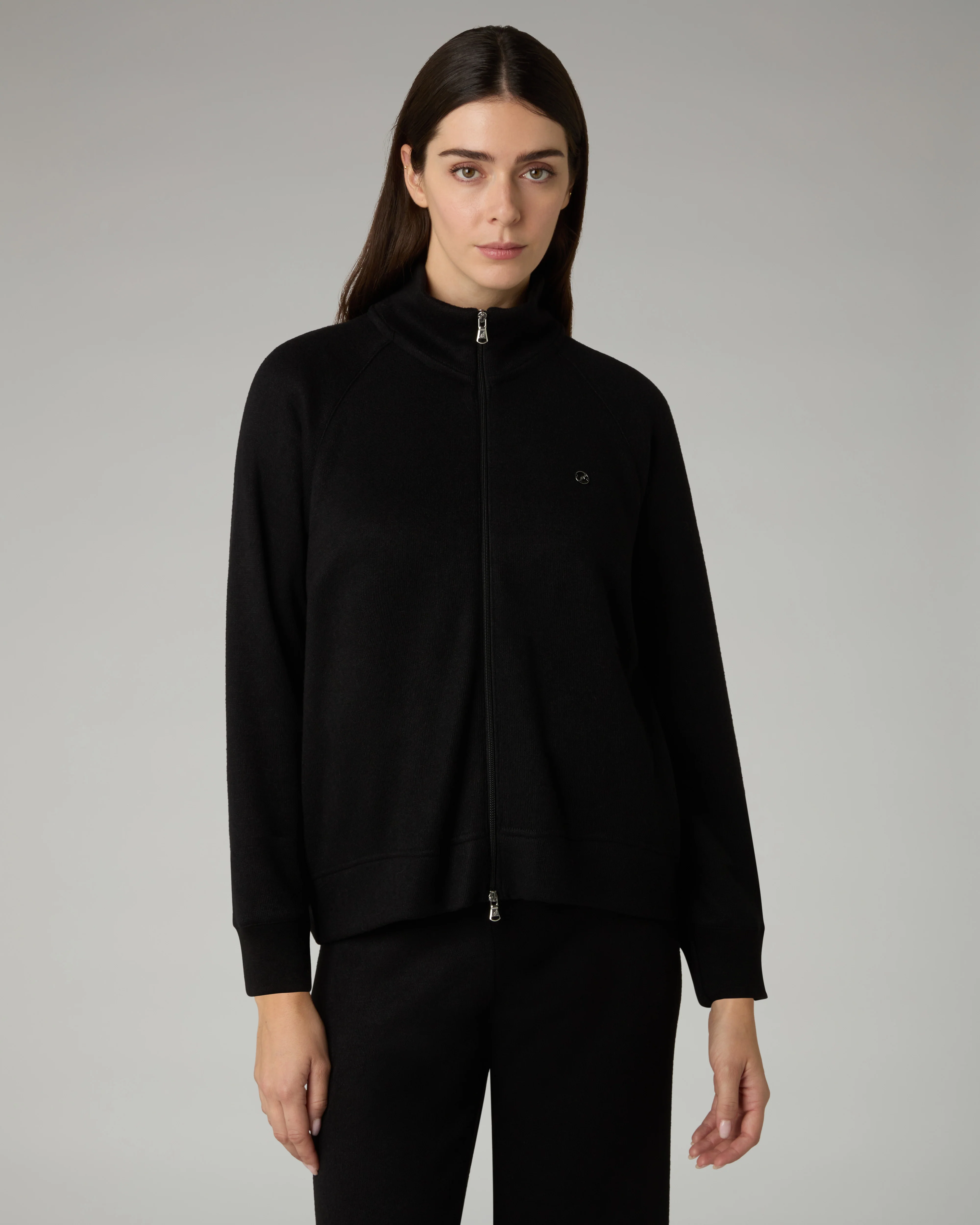 Comfy Minou Tracksuit - Image 3