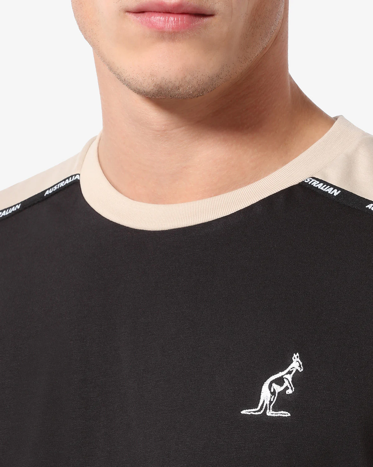 Tape Logo T-shirt: Australian Sportswear - Image 4
