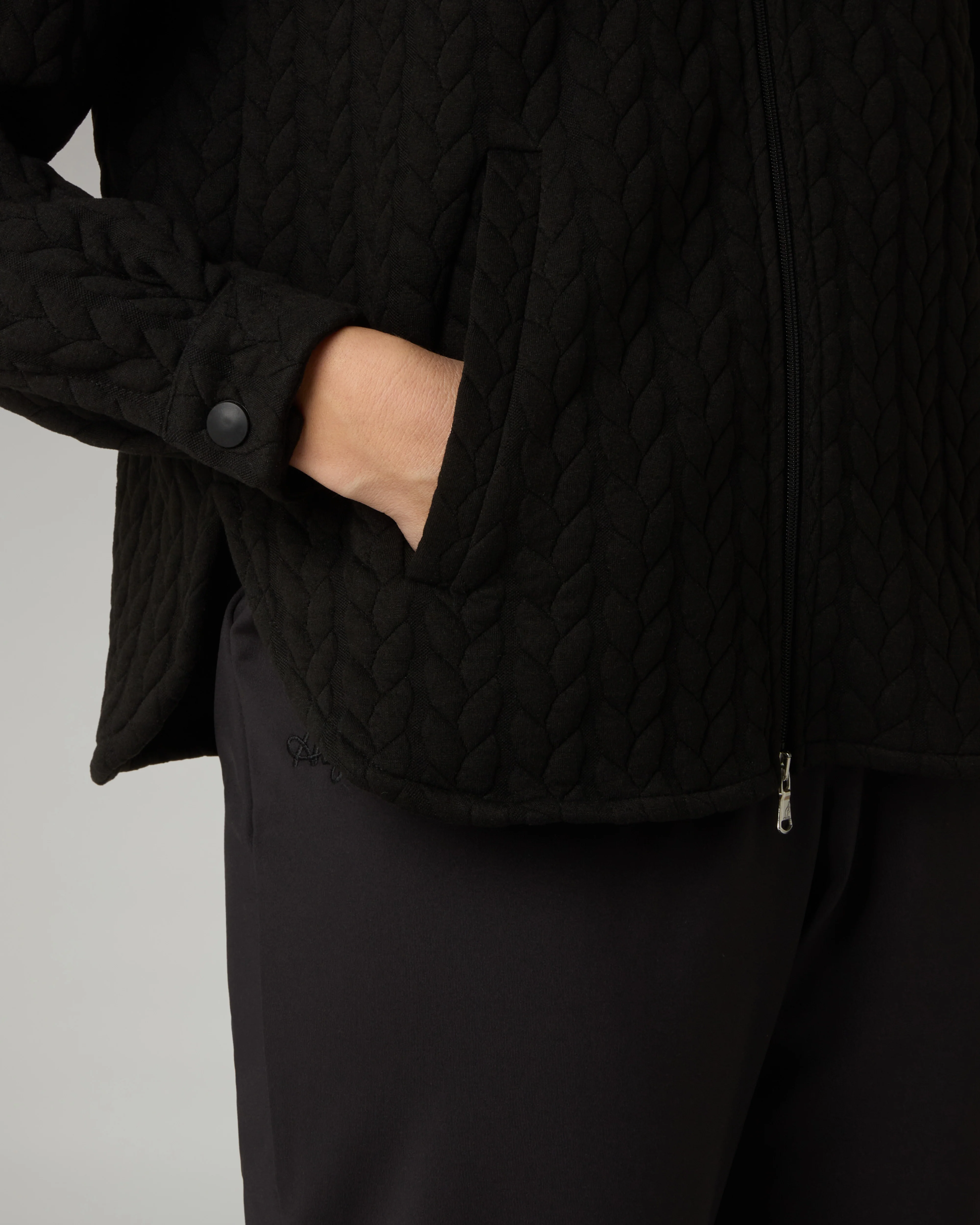 Winterly Tracksuit - Image 5
